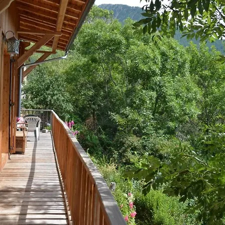 Holiday Clignon Haut Vakantiehuis *